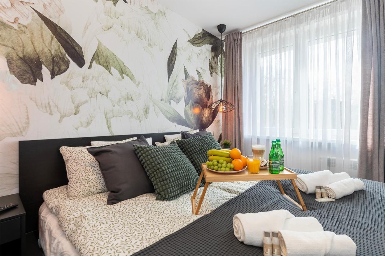 Golden Sands - Winda, 2 Sypialnie Oraz Salon, Lozeczko Turystyczne, Balkon, Play Station 5, Ekspress Do Kawy, Atlas Arena, Zoo, Fala Лодзь Экстерьер фото