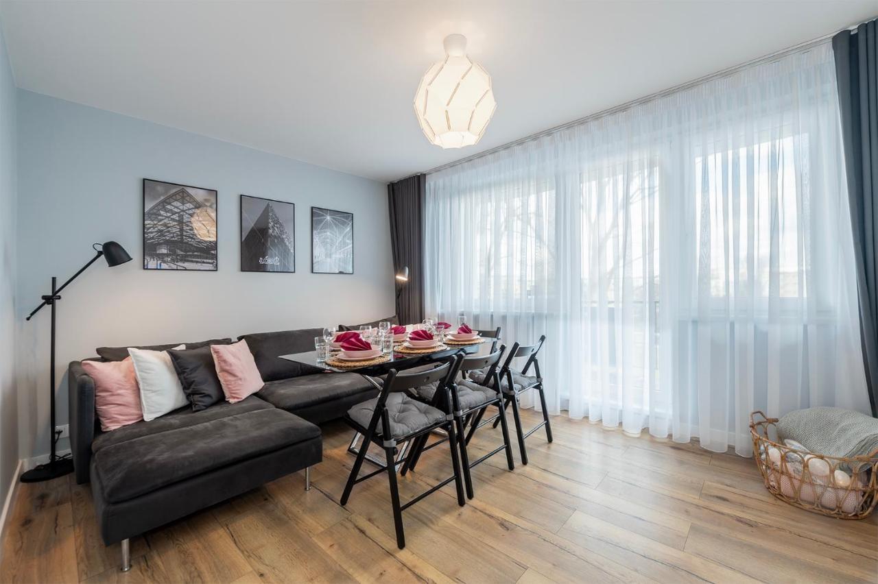 Golden Sands - Winda, 2 Sypialnie Oraz Salon, Lozeczko Turystyczne, Balkon, Play Station 5, Ekspress Do Kawy, Atlas Arena, Zoo, Fala Лодзь Экстерьер фото